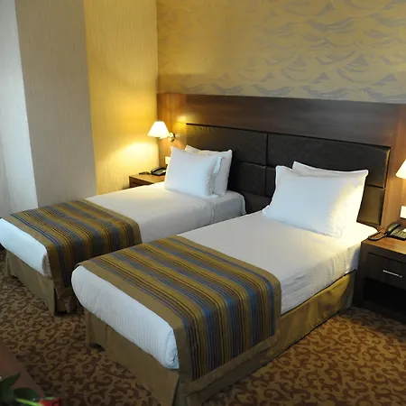 Rhiss Maltepe Otel 3*