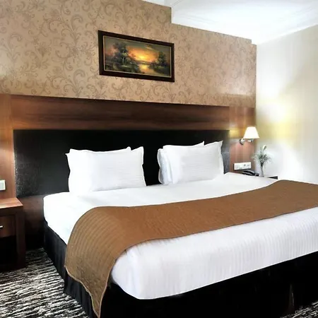 Rhiss Maltepe Otel 3*