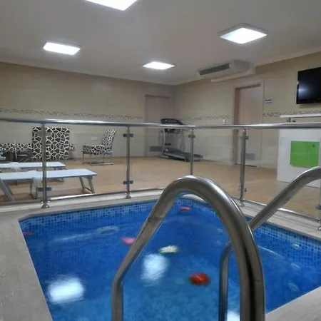 Hotel Rhiss Maltepe 3*