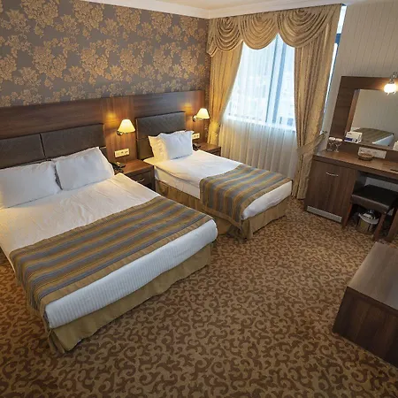 Hotel Rhiss Maltepe 3*