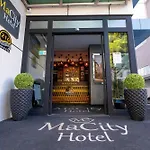 Rhiss Maltepe 3*