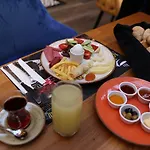 Hotel Rhiss Maltepe 3*