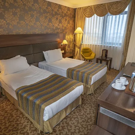 Rhiss Maltepe 3*