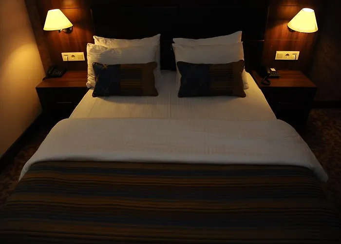 Hotel Rhiss Maltepe 3*